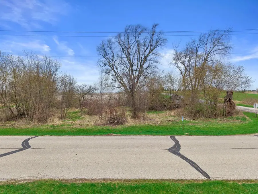 W5038 BEAVER DAM ROAD, West Bend, WI 53090 - #2