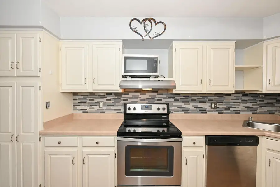 786 S River ROAD #4, West Bend, WI 53095 - #2