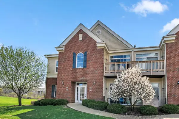 2515 W Colonial Woods DRIVE, Oak Creek, WI 53154