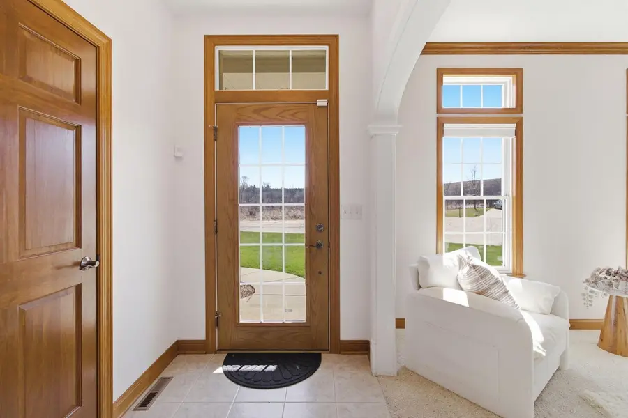 9433 N Michael COURT, Milwaukee, WI 53224 - #3