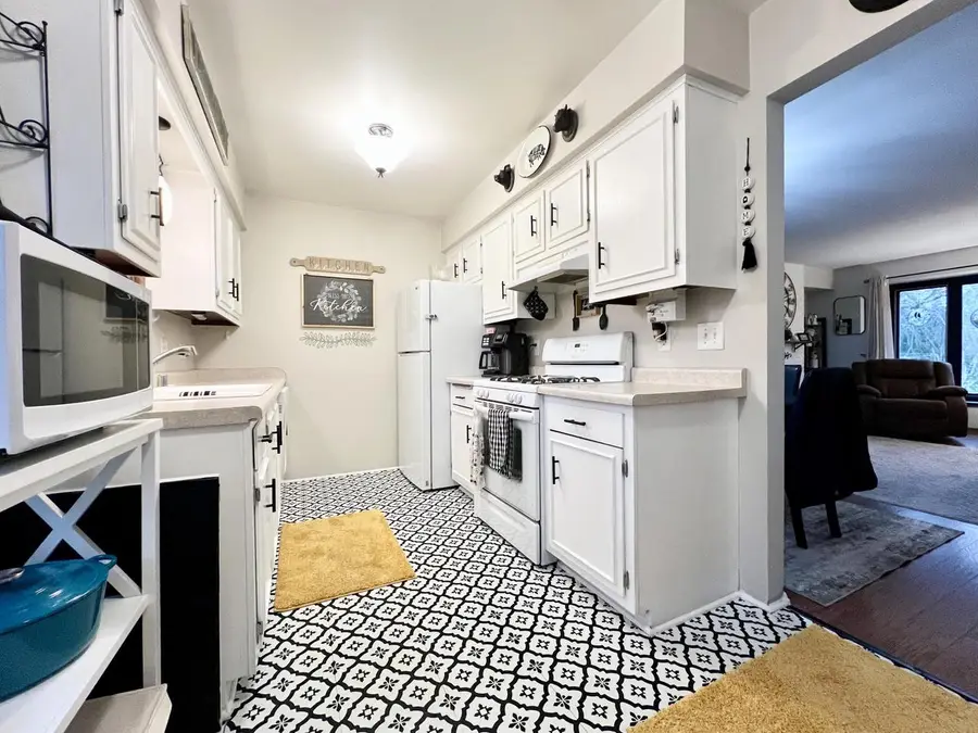 5725 W Euclid AVENUE, Milwaukee, WI 53219 - #3