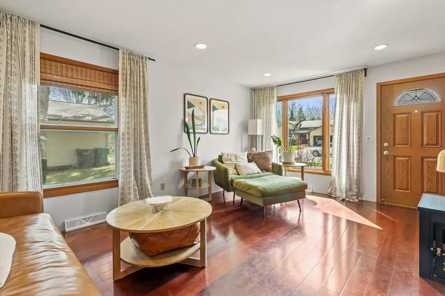 1221 Green Tree ROAD, West Bend, WI 53090 - #2