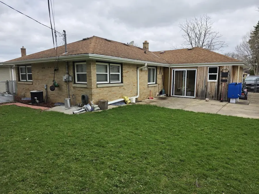 6125 W Eden PLACE, Milwaukee, WI 53220 - #3