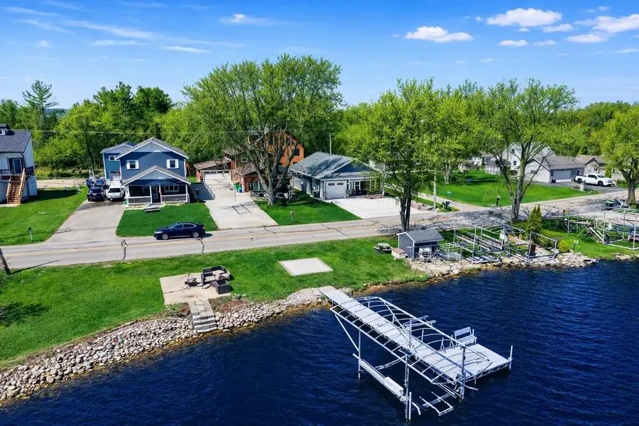 7164 Tichigan ROAD, Waterford, WI 53185 - #3