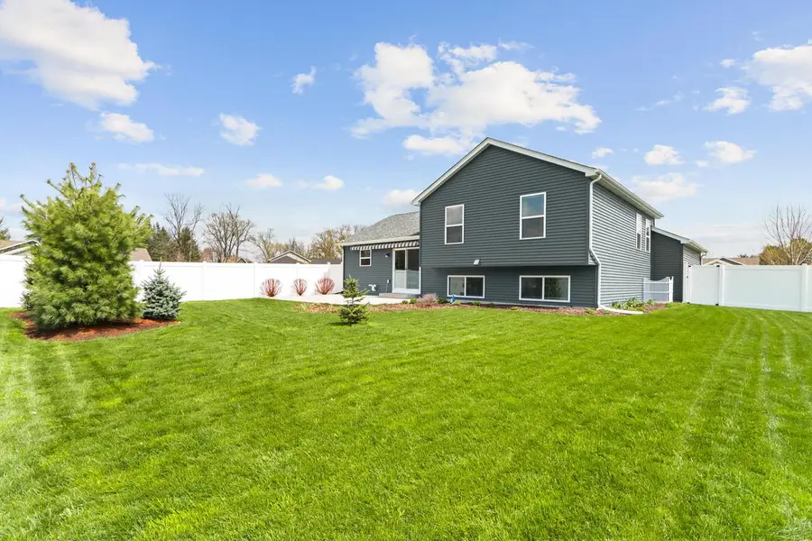 123 Spring DRIVE, Walworth, WI 53184 - #3