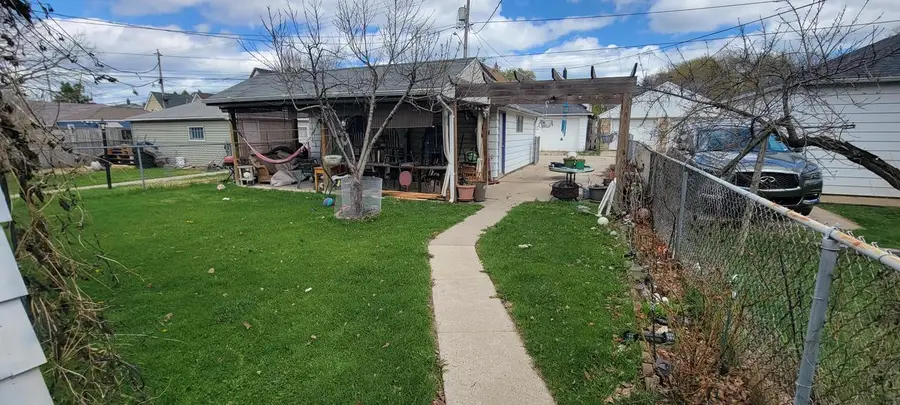 1970 S 33rd STREET, Milwaukee, WI 53215 - #3