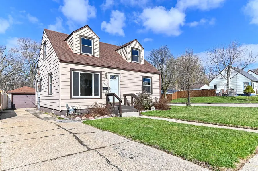 4201 S 5th PLACE, Milwaukee, WI 53207 - #2