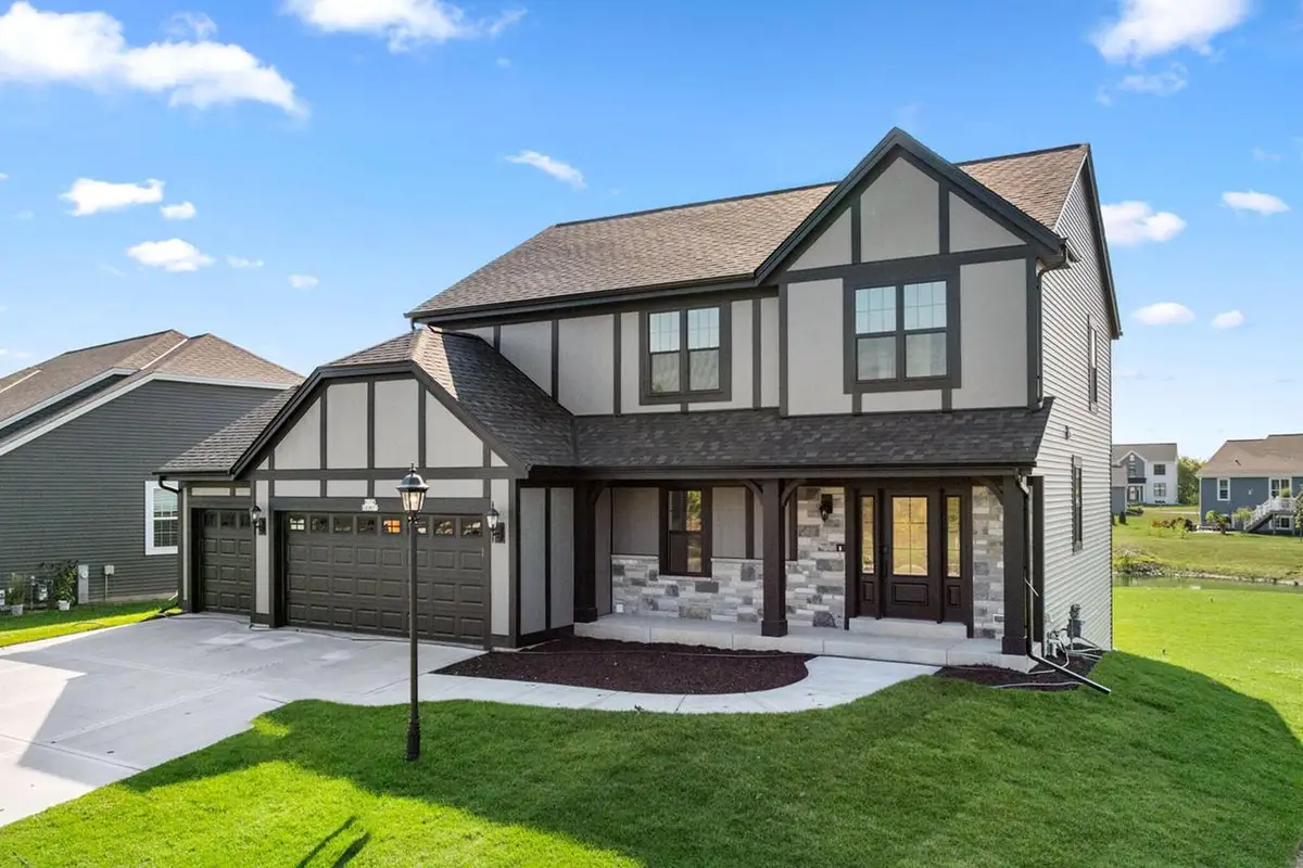 N174W20671 Laurel Springs CIRCLE, Jackson, WI 53037 - #1