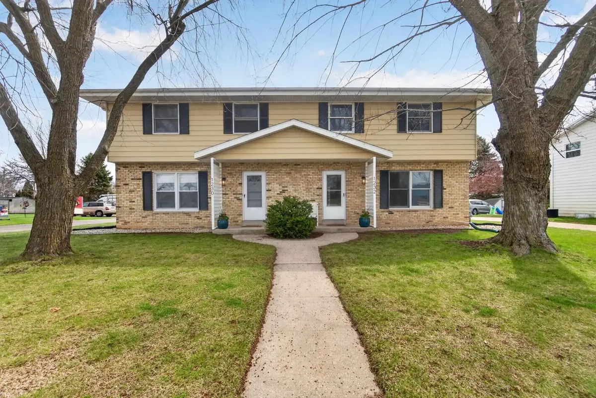 1230 1st AVENUE #1232, Grafton, WI 53024 - #1