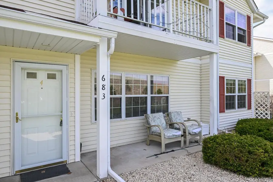 683 Wood River COURT #4, West Bend, WI 53095 - #2