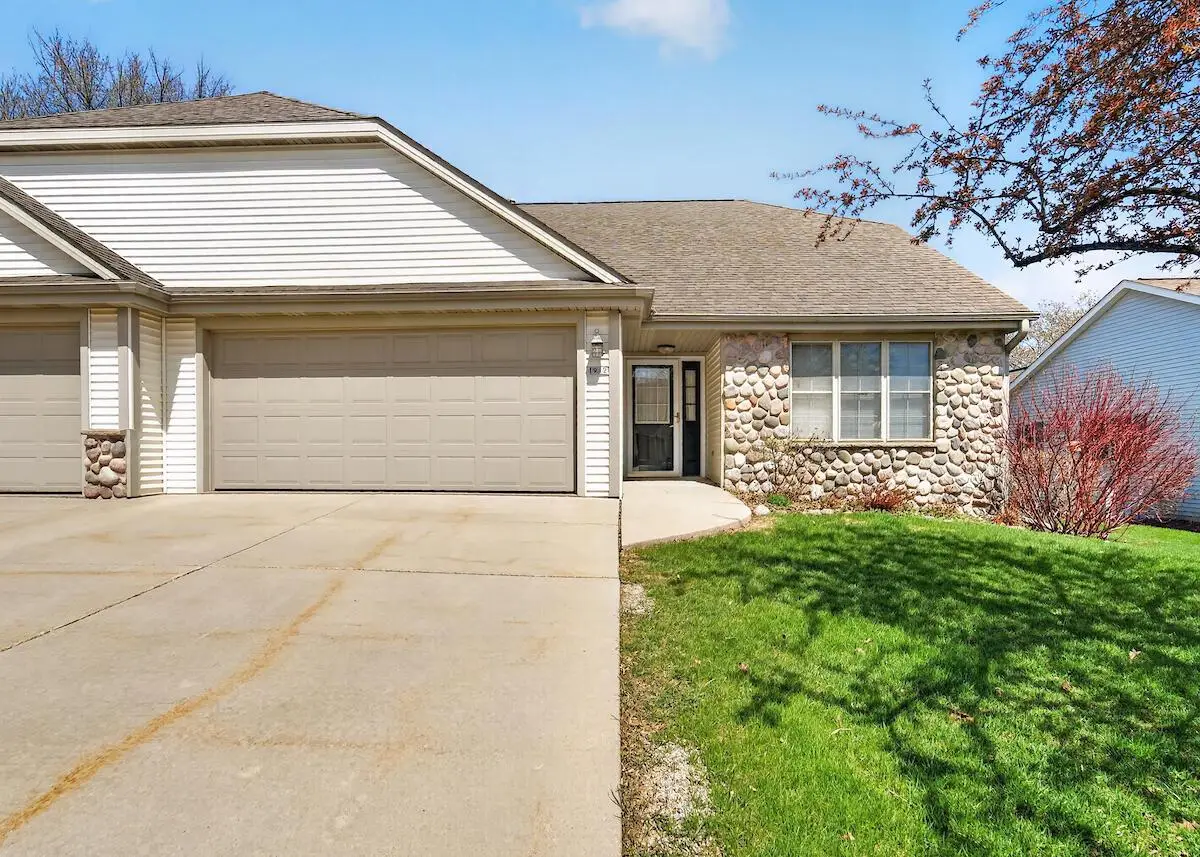 1912 Cedar STREET, Grafton, WI 53024 - #1