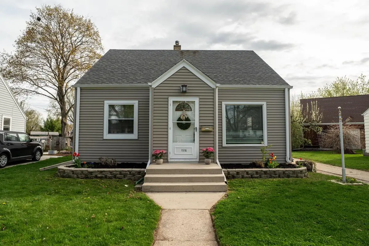 1516 Tripoli AVENUE, Milwaukee, WI 53207 - #1