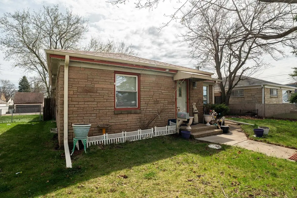 4826 76th STREET, Milwaukee, WI 53218 - #1