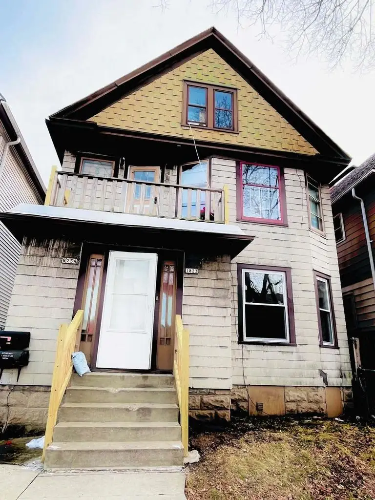 1823 Becher STREET #1823A, Milwaukee, WI 53215 - #1