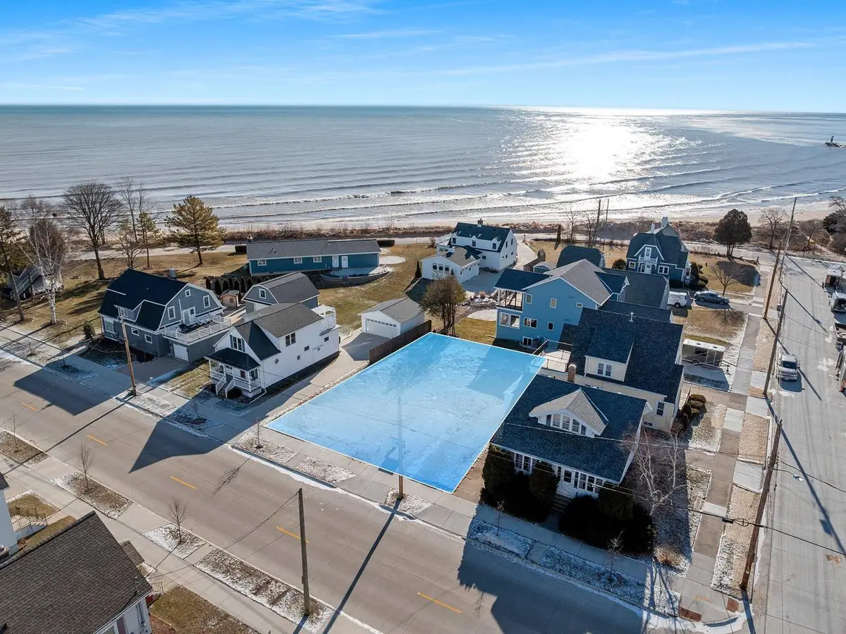 911 17TH STREET, Two Rivers, WI 54241 - #1