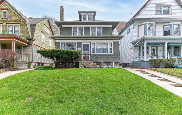 2742 Downer AVENUE, Milwaukee, WI 53211