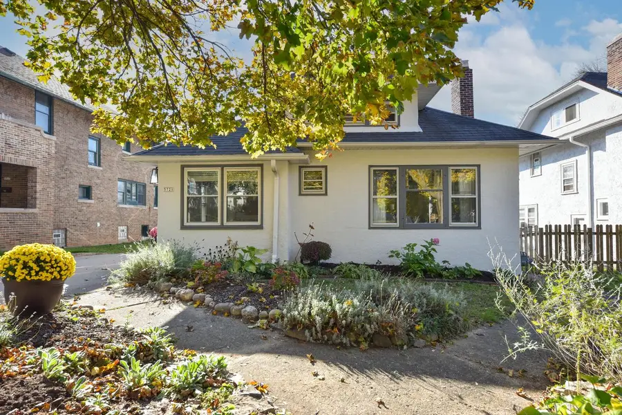 5721 Washington BOULEVARD, Milwaukee, WI 53208 - #3