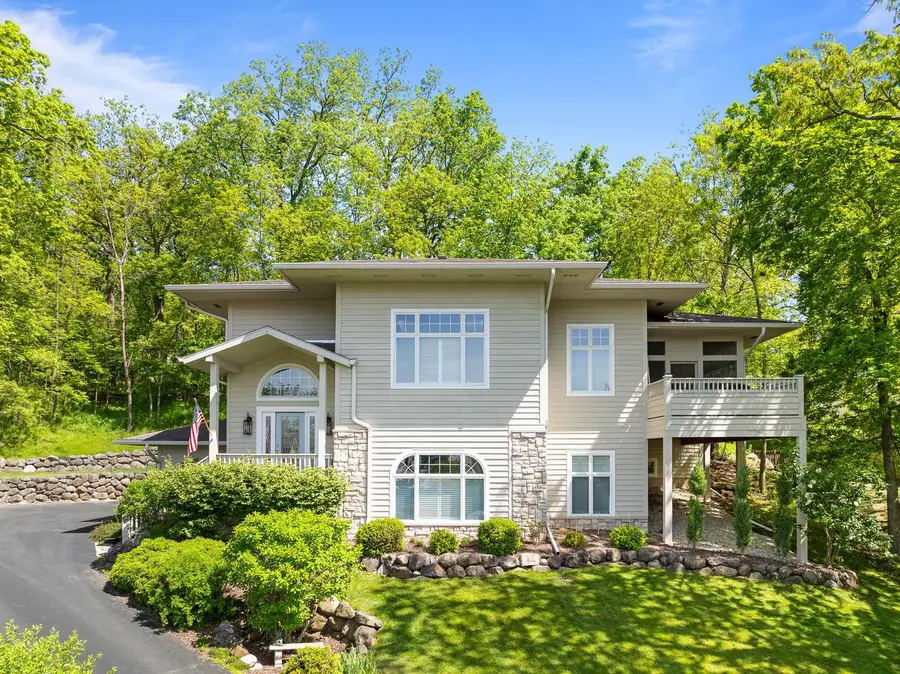 1066 Edinborough COURT, Lake Geneva, WI 53147 - #2