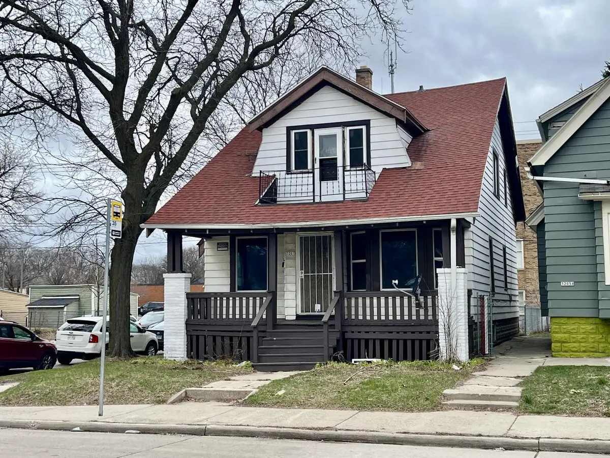 3201 35th STREET, Milwaukee, WI 53216 - #1