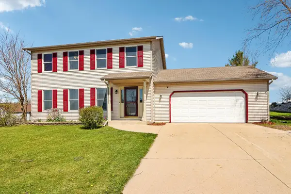 1412 Stoneridge DRIVE, Watertown, WI 53098