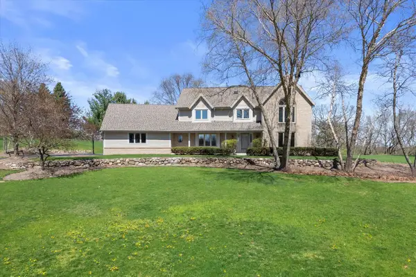 S86W32230 Elias COURT, Mukwonago, WI 53149