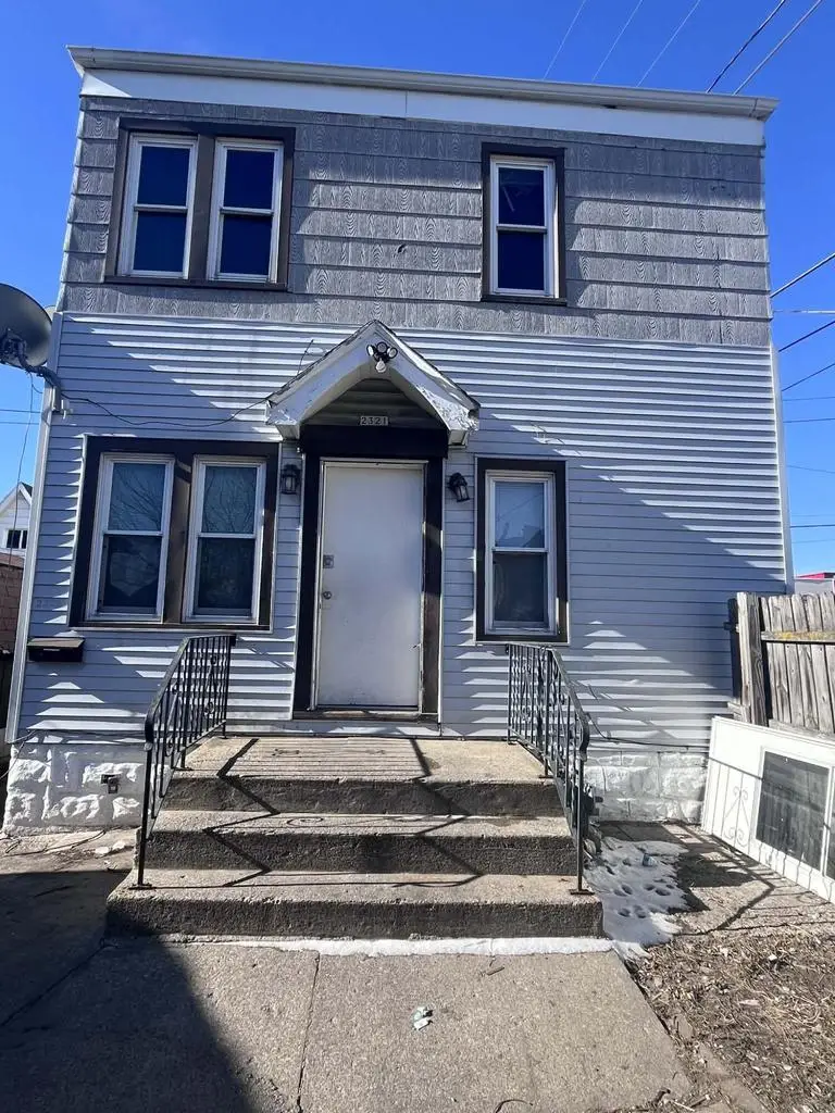 2321 12th STREET, Milwaukee, WI 53215 - #1