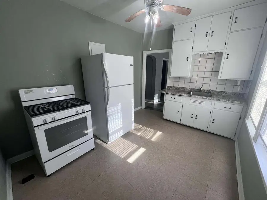 2321 12th STREET, Milwaukee, WI 53215 - #3