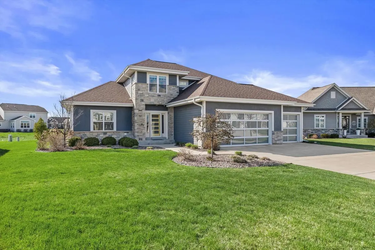 3105 Mendota COURT, Summit, WI 53066 - #1