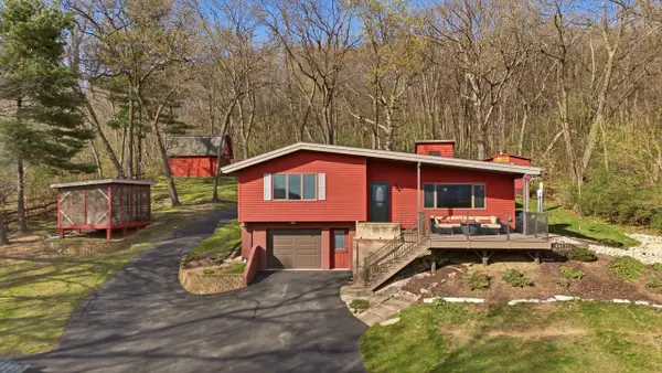 W25512 Sullivan ROAD, Trempealeau, WI 54661