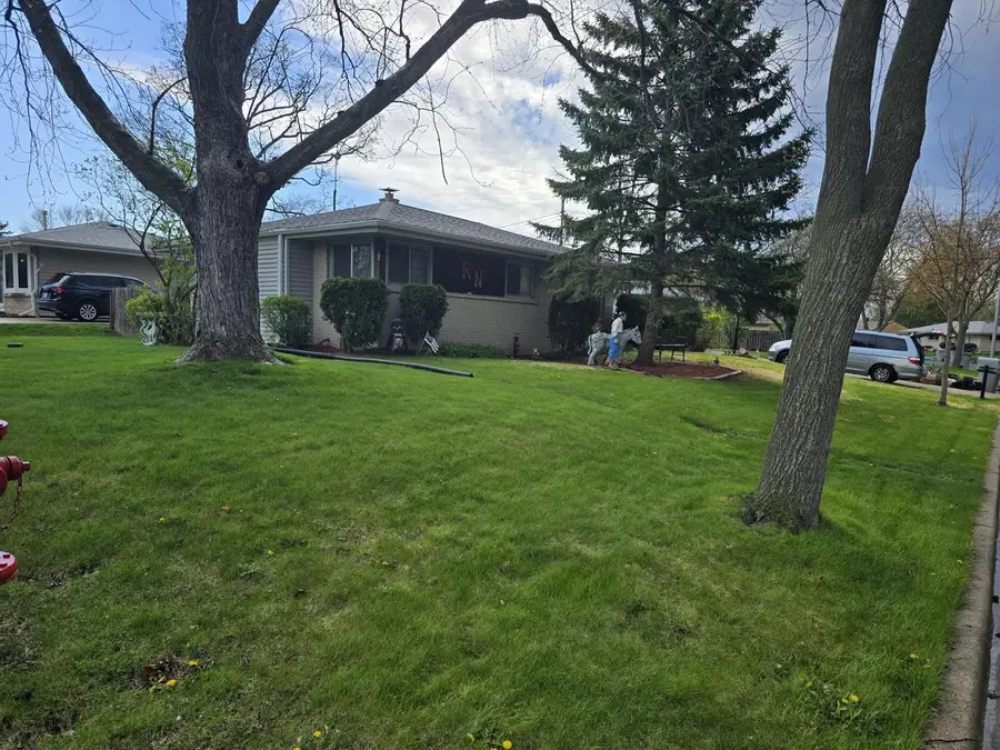 3838 W Birchwood AVENUE, Milwaukee, WI 53221 - #2