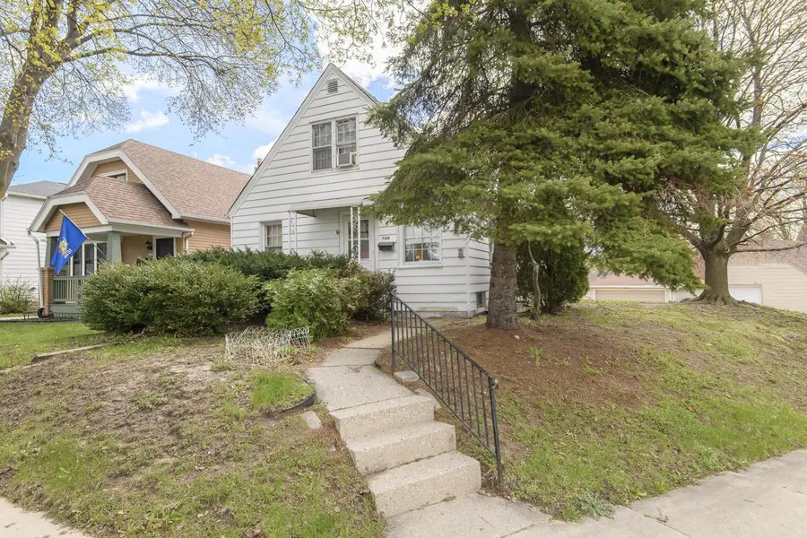 7139 W Beloit ROAD, West Allis, WI 53219 - #2