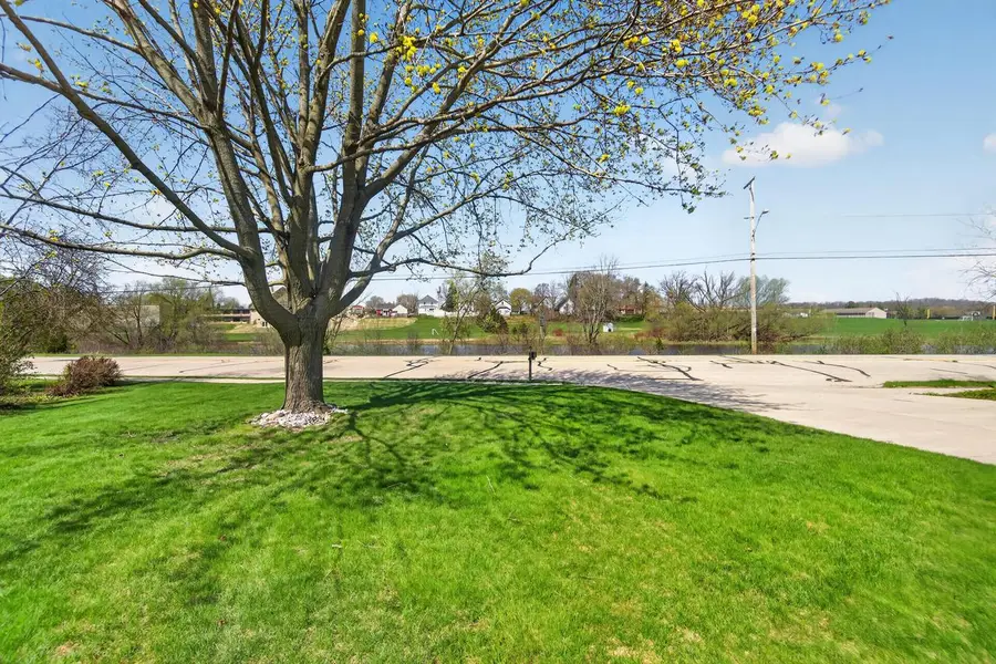 1408 Riverview DRIVE, Kewaskum, WI 53040 - #2
