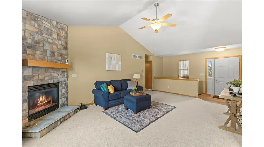 226 Reeds DRIVE, West Bend, WI 53095 - #3