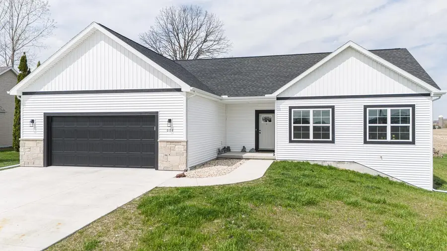 608 Sycamore PLACE, Theresa, WI 53091 - #2
