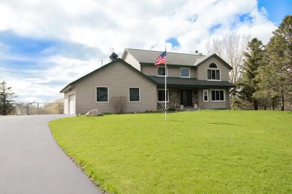 W204N4833 Lannon ROAD, Menomonee Falls, WI 53051