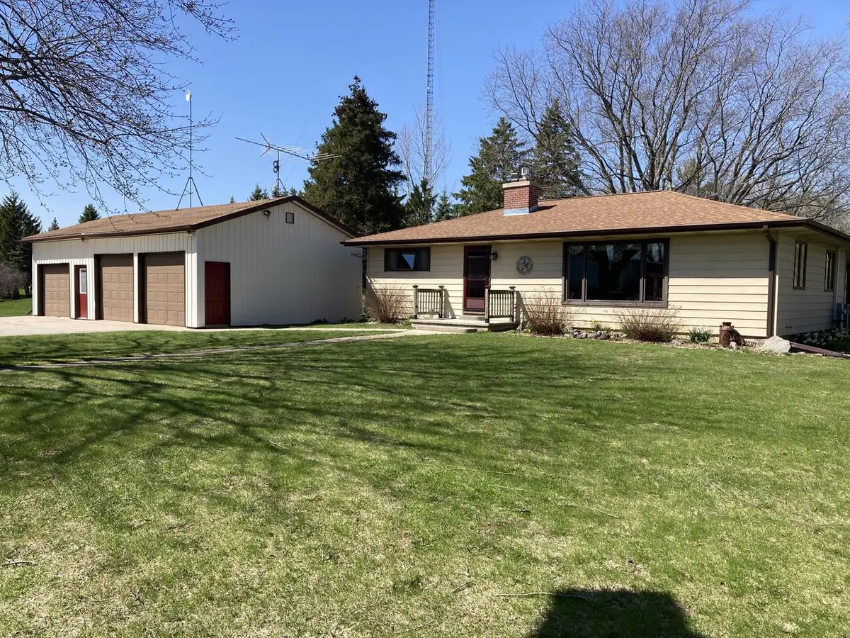 W4918 County ROAD N, Waldo, WI 53093 - #1