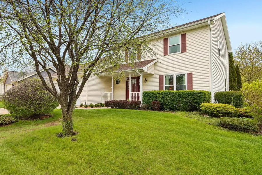 8570 Whitney DRIVE, Oak Creek, WI 53154 - #2