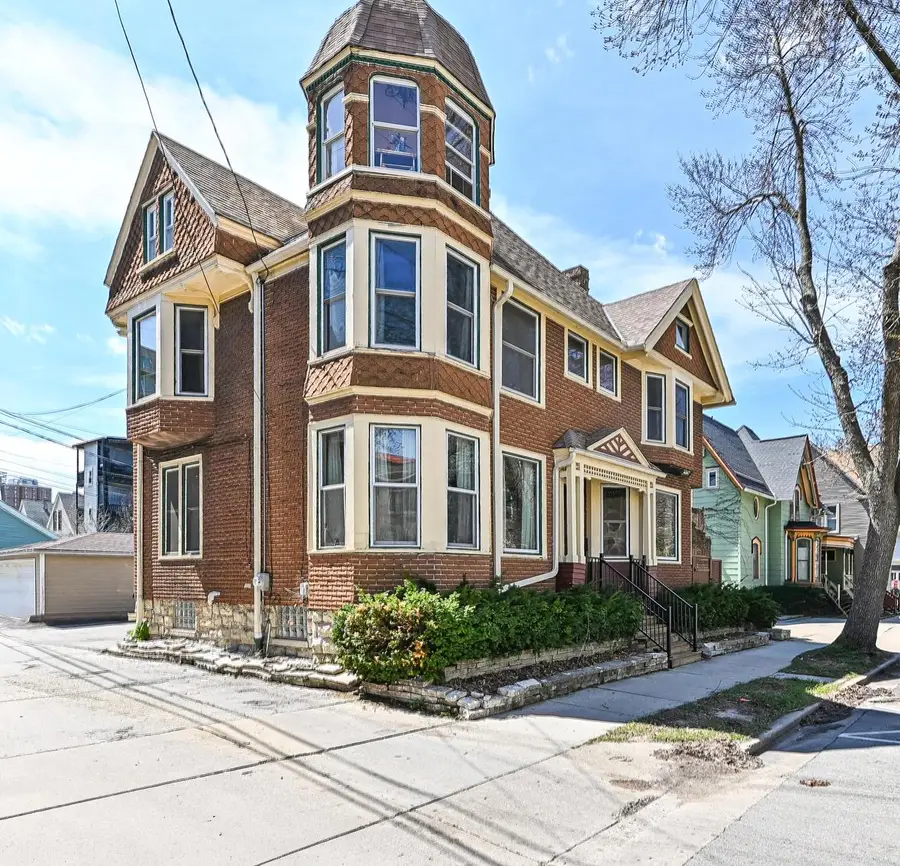 1615 E Kane PLACE, Milwaukee, WI 53202 - #2