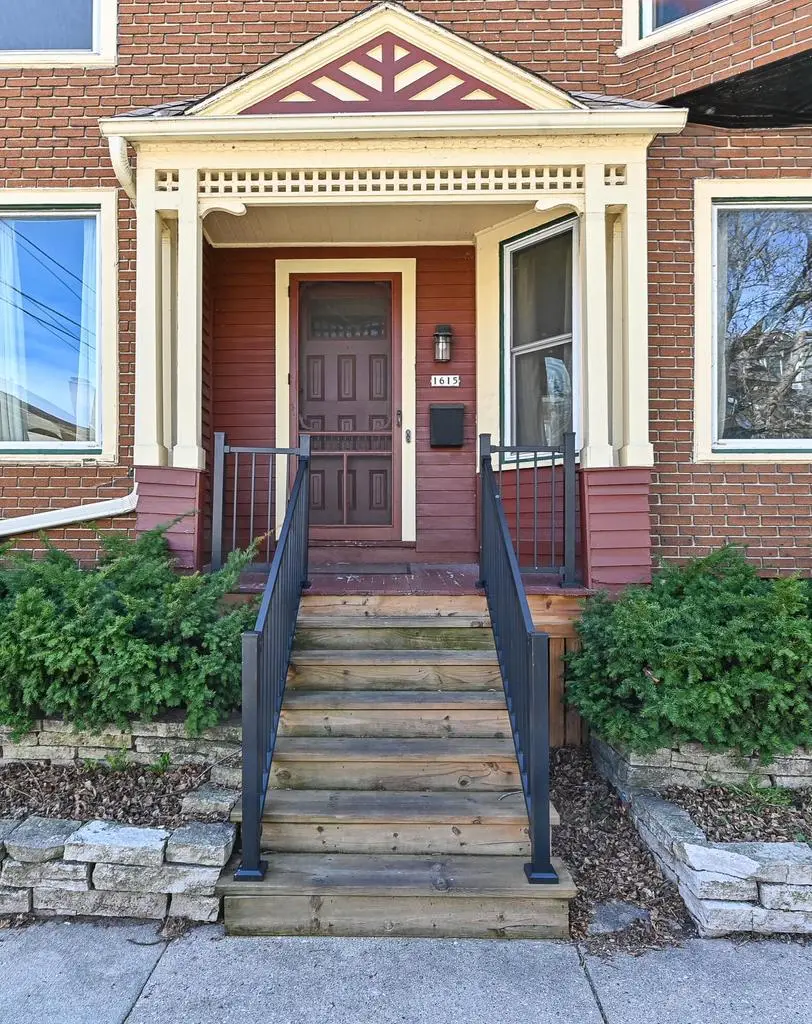 1615 E Kane PLACE, Milwaukee, WI 53202 - #3