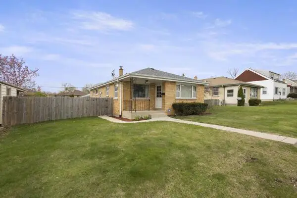 4629 N 77TH STREET, Milwaukee, WI 53218