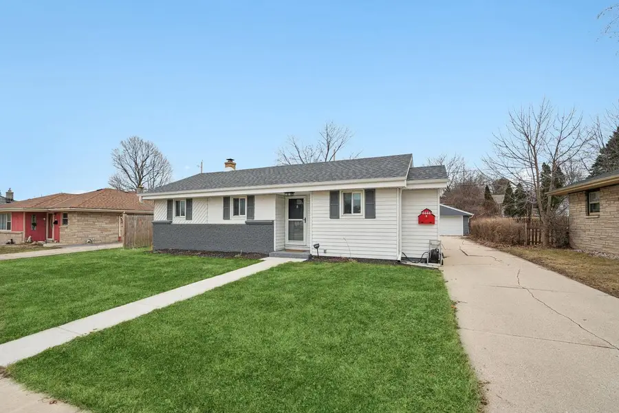 6666 N 91st STREET, Milwaukee, WI 53224 - #3
