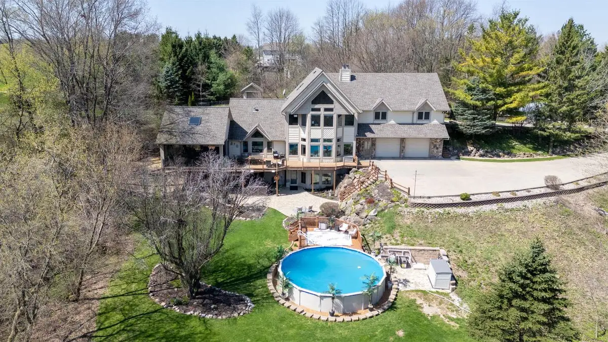 7430 Aurora ROAD, West Bend, WI 53090 - #1