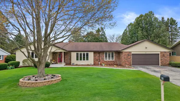 453 Mulberry LANE, Racine, WI 53402