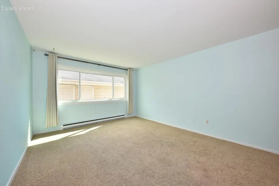 10237 Whitnall Edge DRIVE #104, Franklin, WI 53132 - #3
