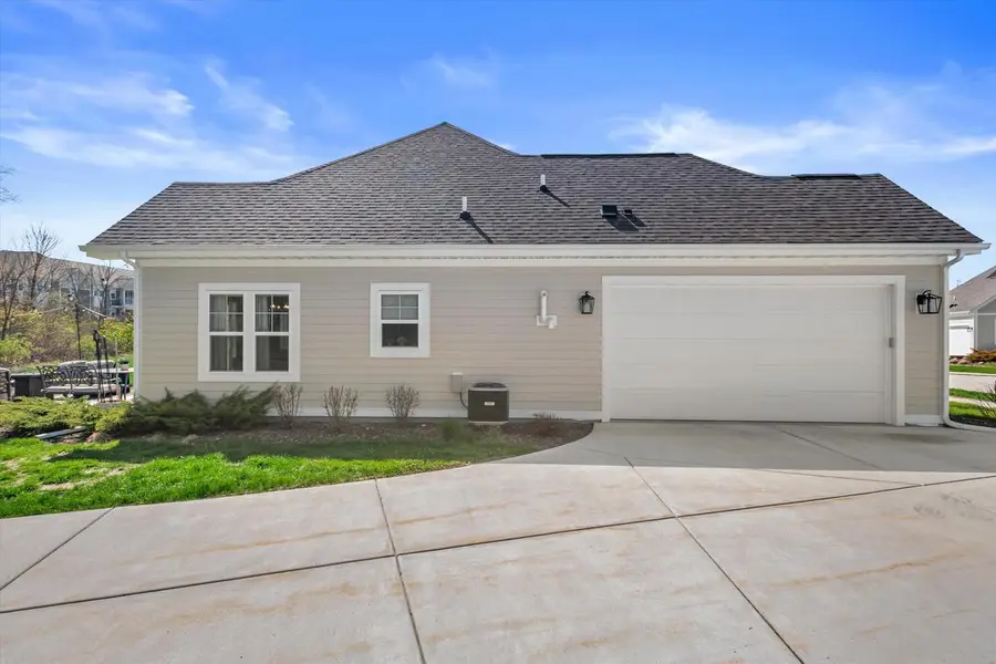 2165 Colonial Woods DRIVE, Oak Creek, WI 53154 - #3