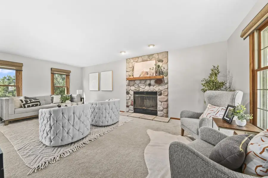 1430 Sunnyridge ROAD, Pewaukee, WI 53072 - #3