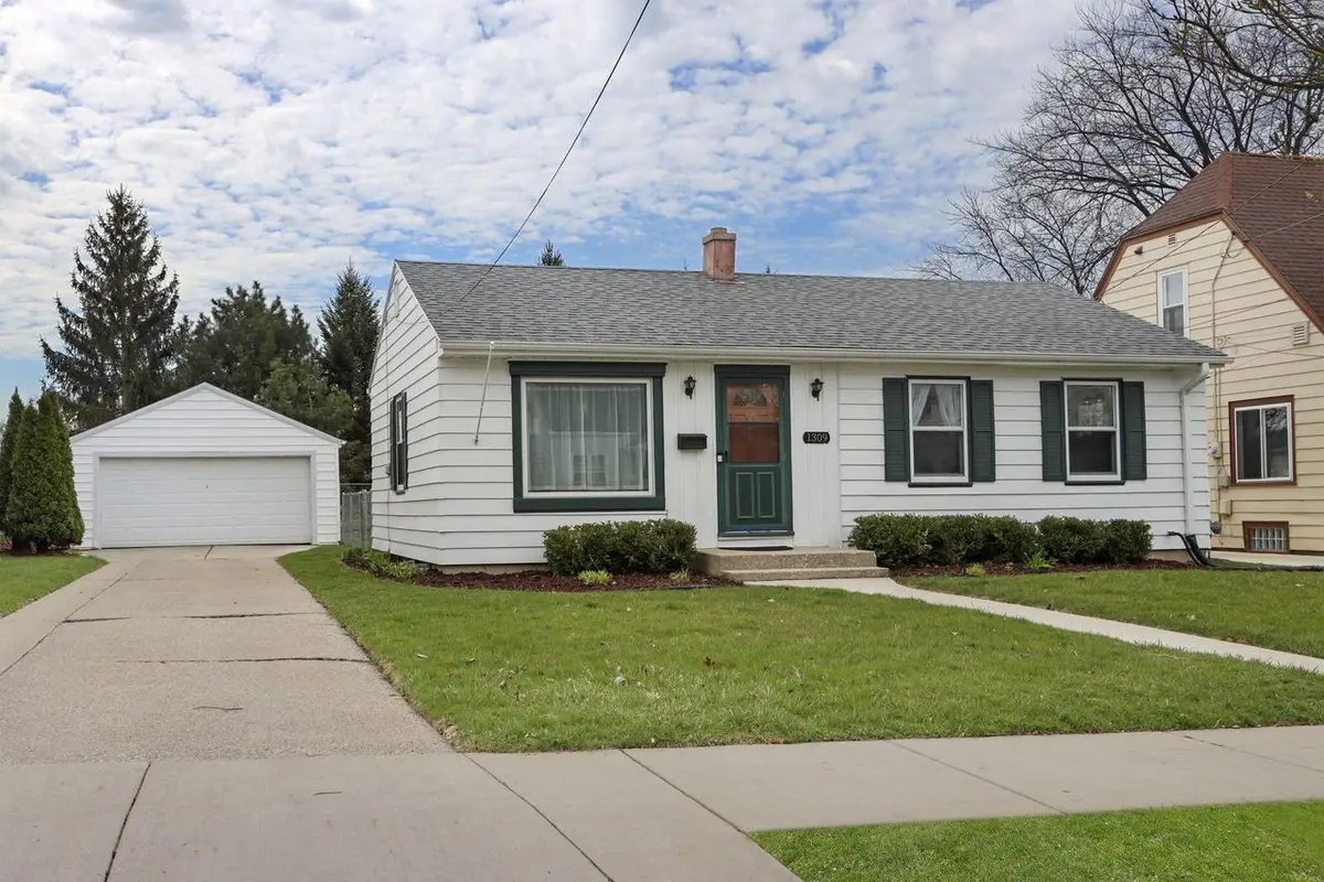 1309 Warnimont AVENUE, Milwaukee, WI 53207 - #1