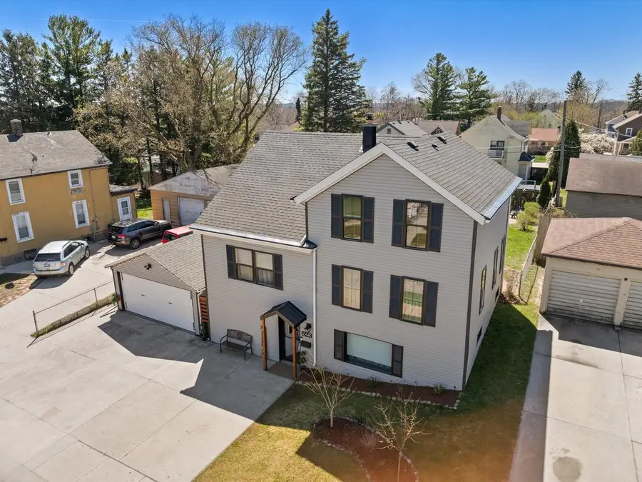 523 Washington STREET, Sheboygan Falls, WI 53085 - #2