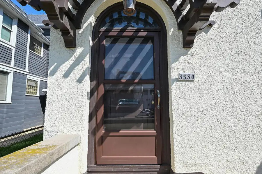 3530 Linden PLACE, Milwaukee, WI 53208 - #2