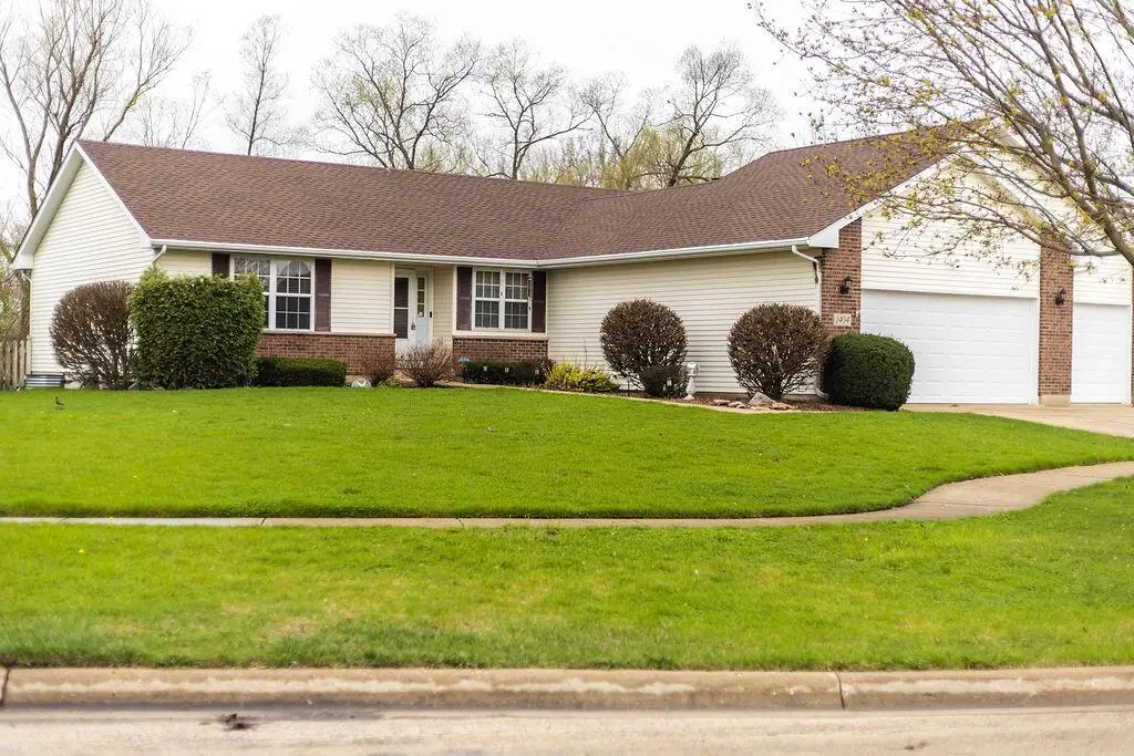 1404 Willow LANE, Harvard, IL 60033 - #1